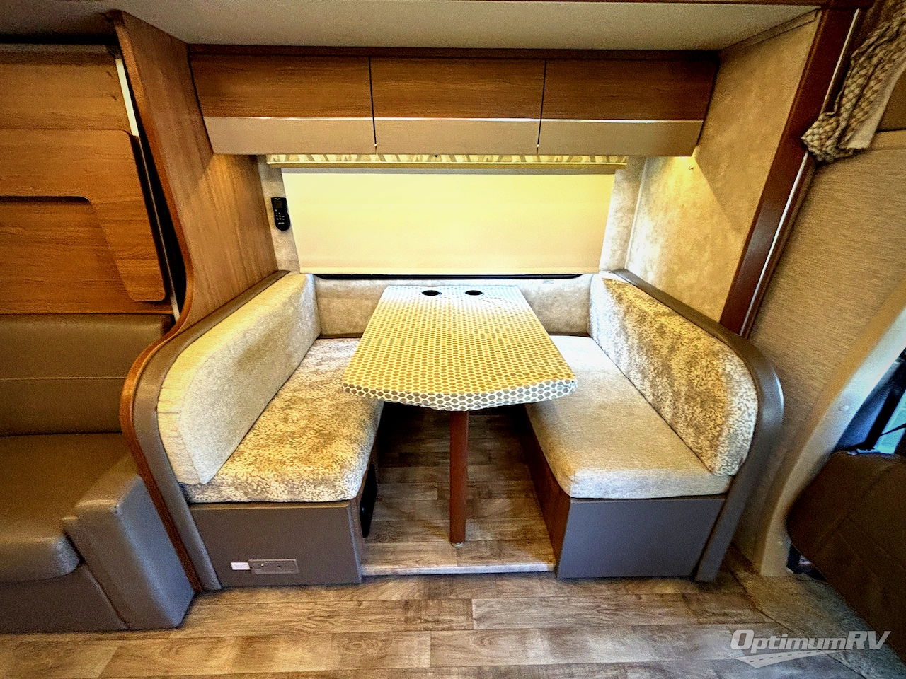 2018 Winnebago View 24D Photo 13