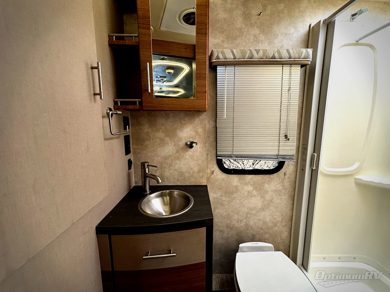 2018 Winnebago View 24D Photo 16