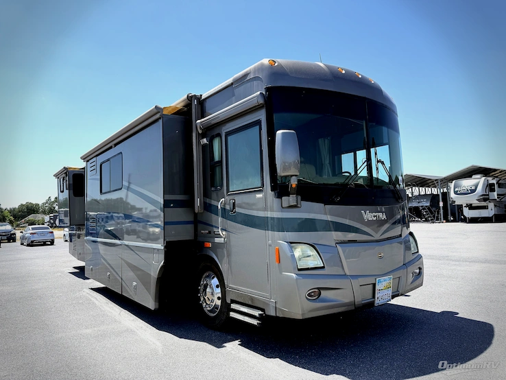 2005 Winnebago Vectra 40FD RV Photo 1