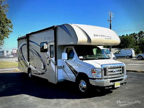 Used 2018 Thor FREEDOM ELITE 28FE Featured Photo