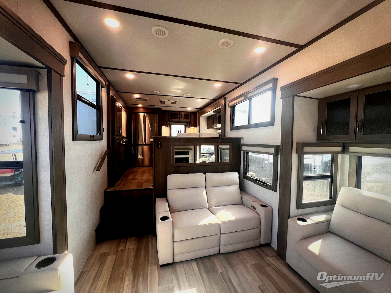 2023 Grand Design Solitude 390RK Photo 5