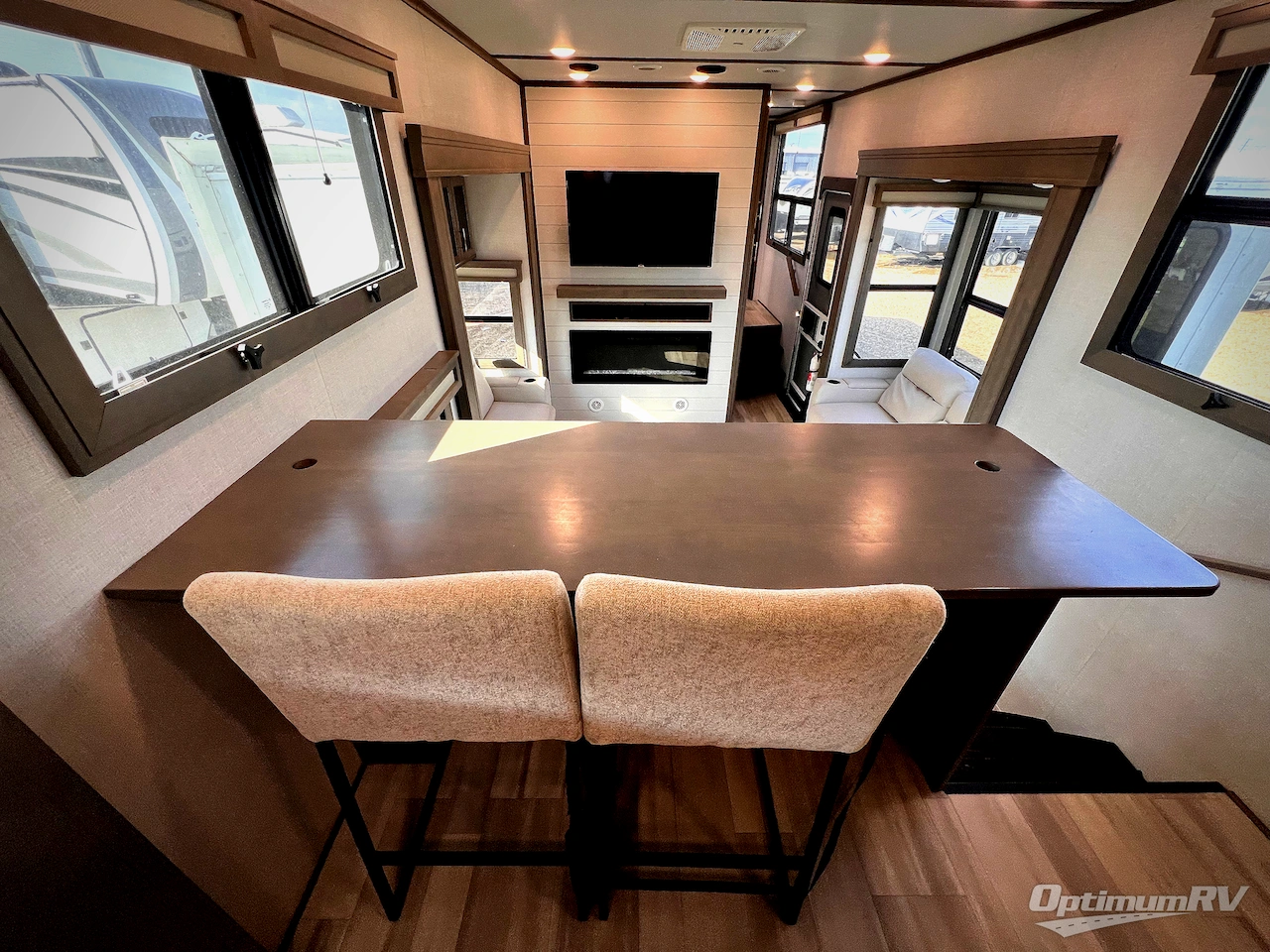 2023 Grand Design Solitude 390RK Photo 12