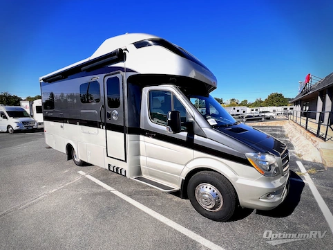 Used 2019 Tiffin Wayfarer 24BW Featured Photo