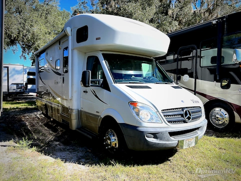 Used 2012 Winnebago View 24J Featured Photo