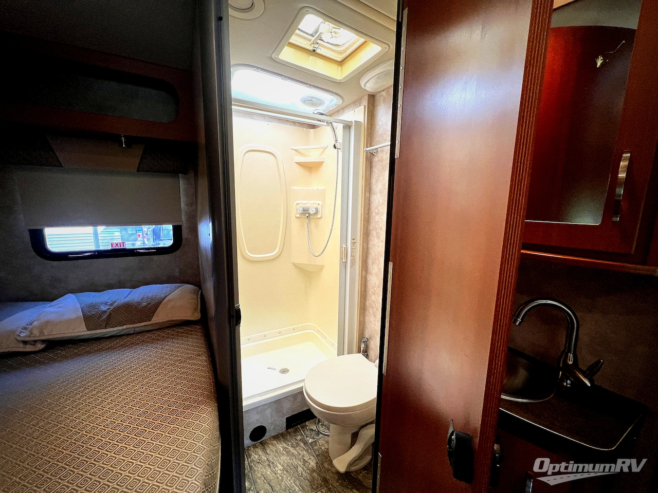 2012 Winnebago View 24J Photo 16