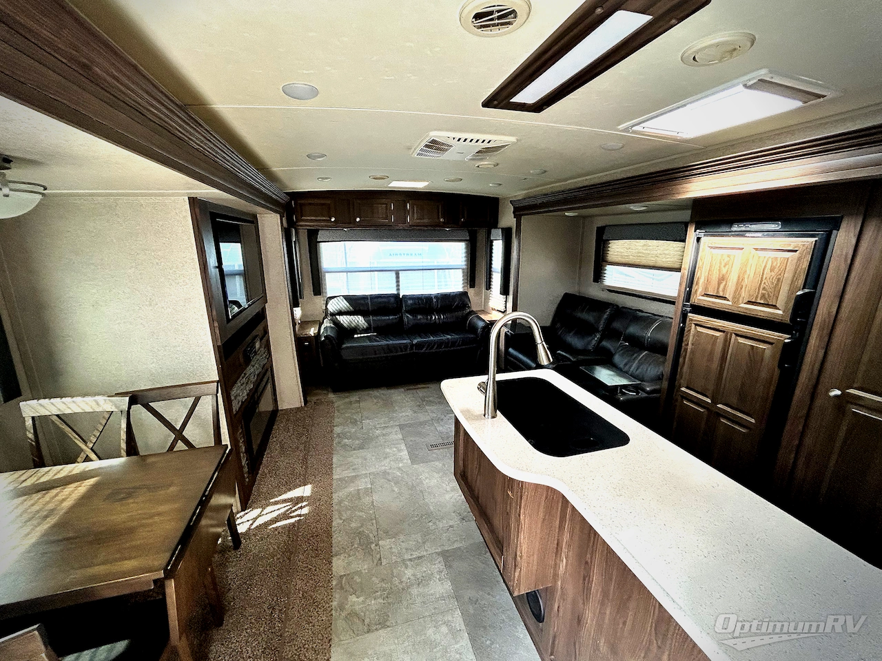 2019 Forest River Rockwood Windjammer 3029V Photo 4