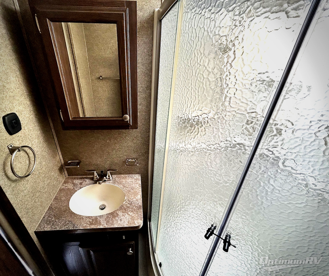 2019 Forest River Rockwood Windjammer 3029V Photo 13