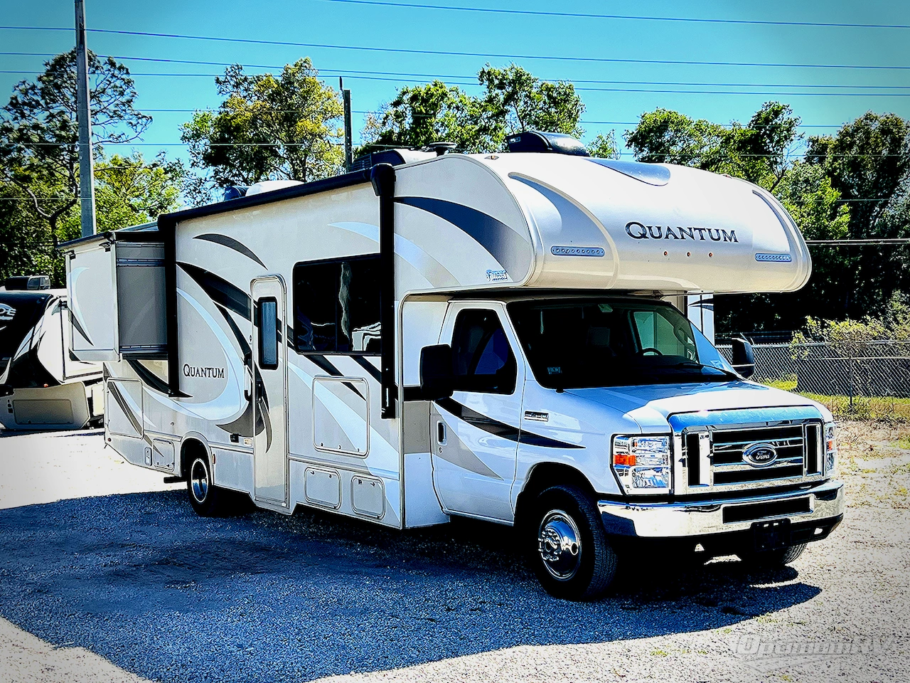 2018 Thor Quantum RW28 Photo 1