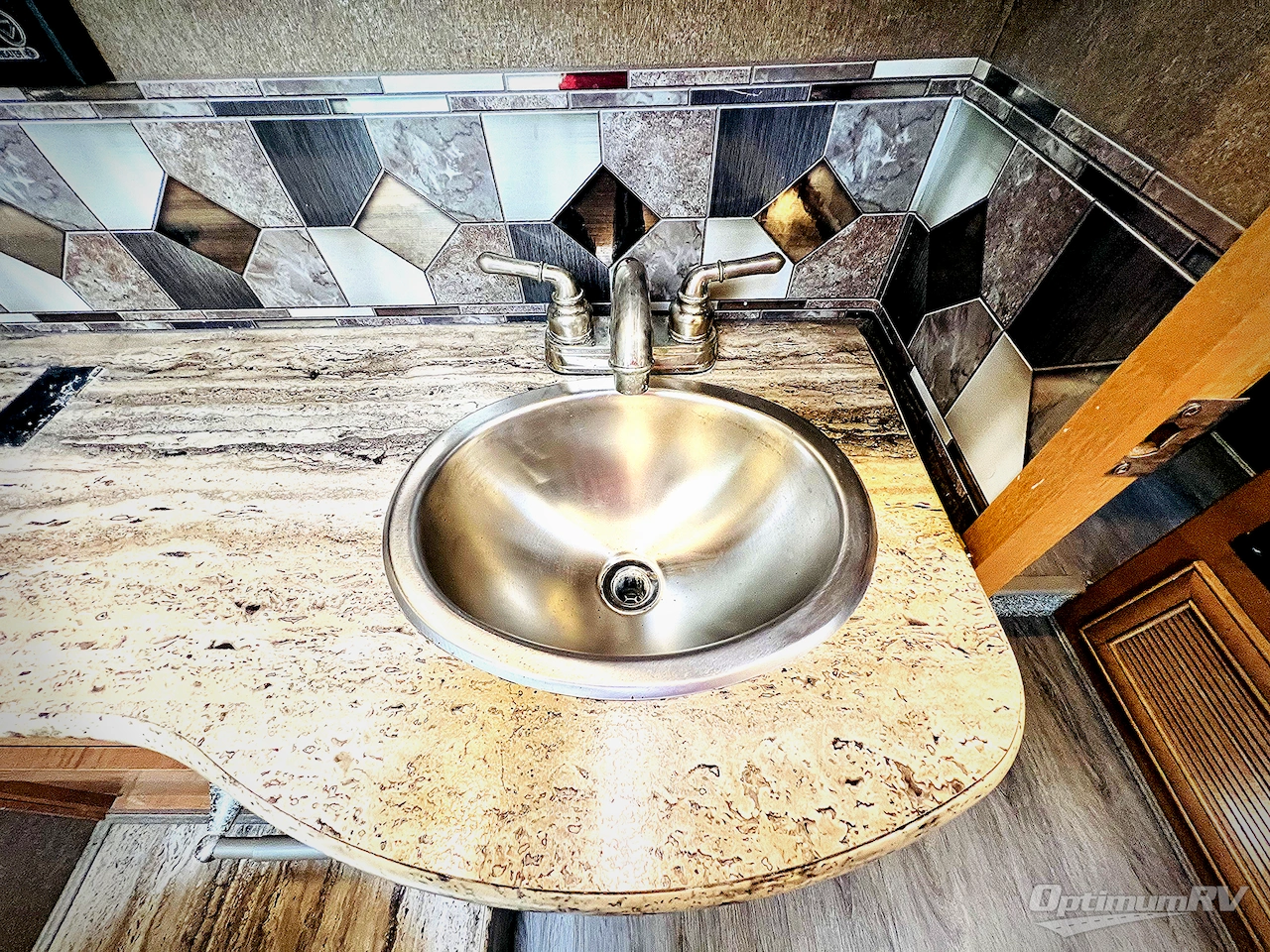 2018 Thor Quantum RW28 Photo 18