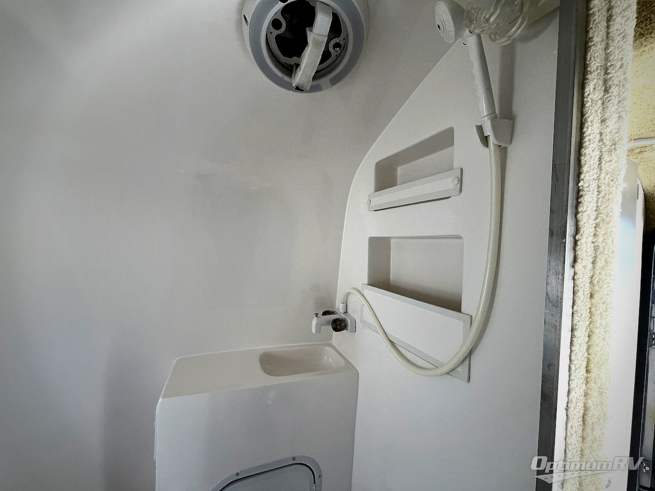 2023 Holiday House RV Deluxe 17 Photo 12