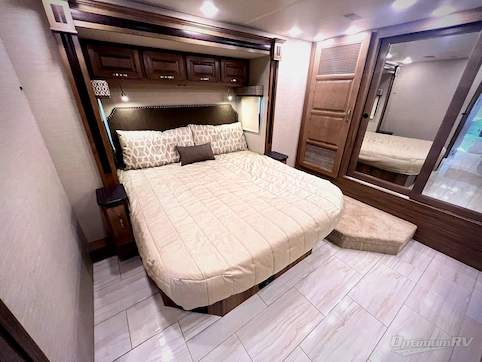 2019 Jayco Embark 37MB RV Photo 4