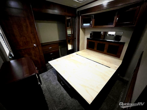 2015 Grand Design Solitude 379FL RV Photo 4