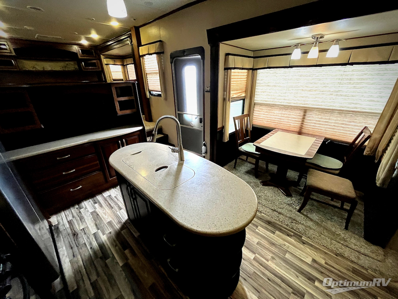 2015 Grand Design Solitude 379FL Photo 6