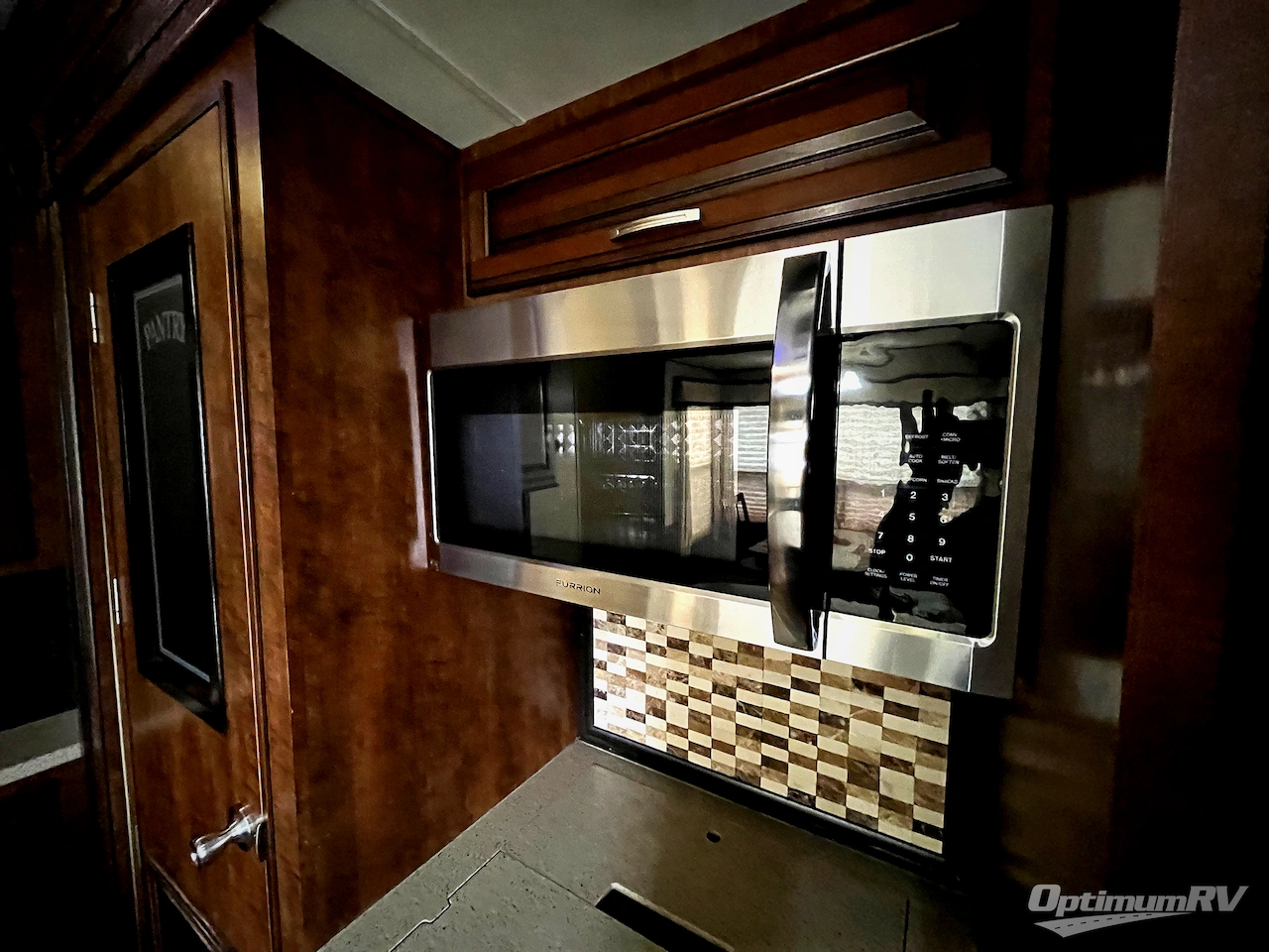 2015 Grand Design Solitude 379FL Photo 9