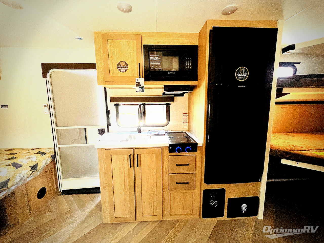 2025 Ember E-Series 19ETS Photo 7