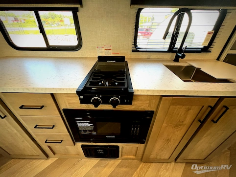 2025 Ember E-Series 18FBE RV Photo 3