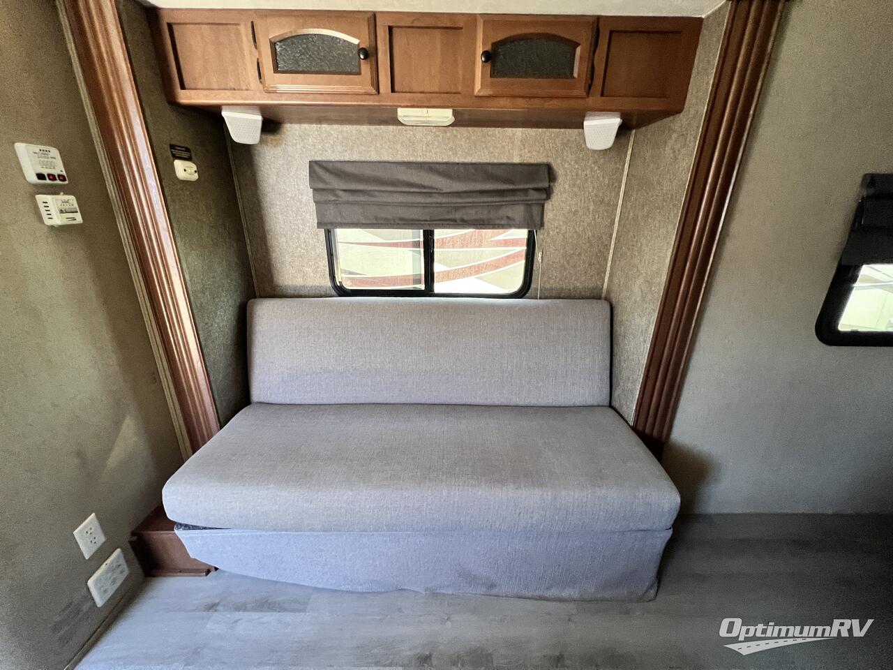 2014 Coachmen Freedom Express 192RBS Photo 7