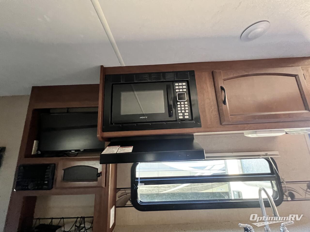 2014 Coachmen Freedom Express 192RBS Photo 11