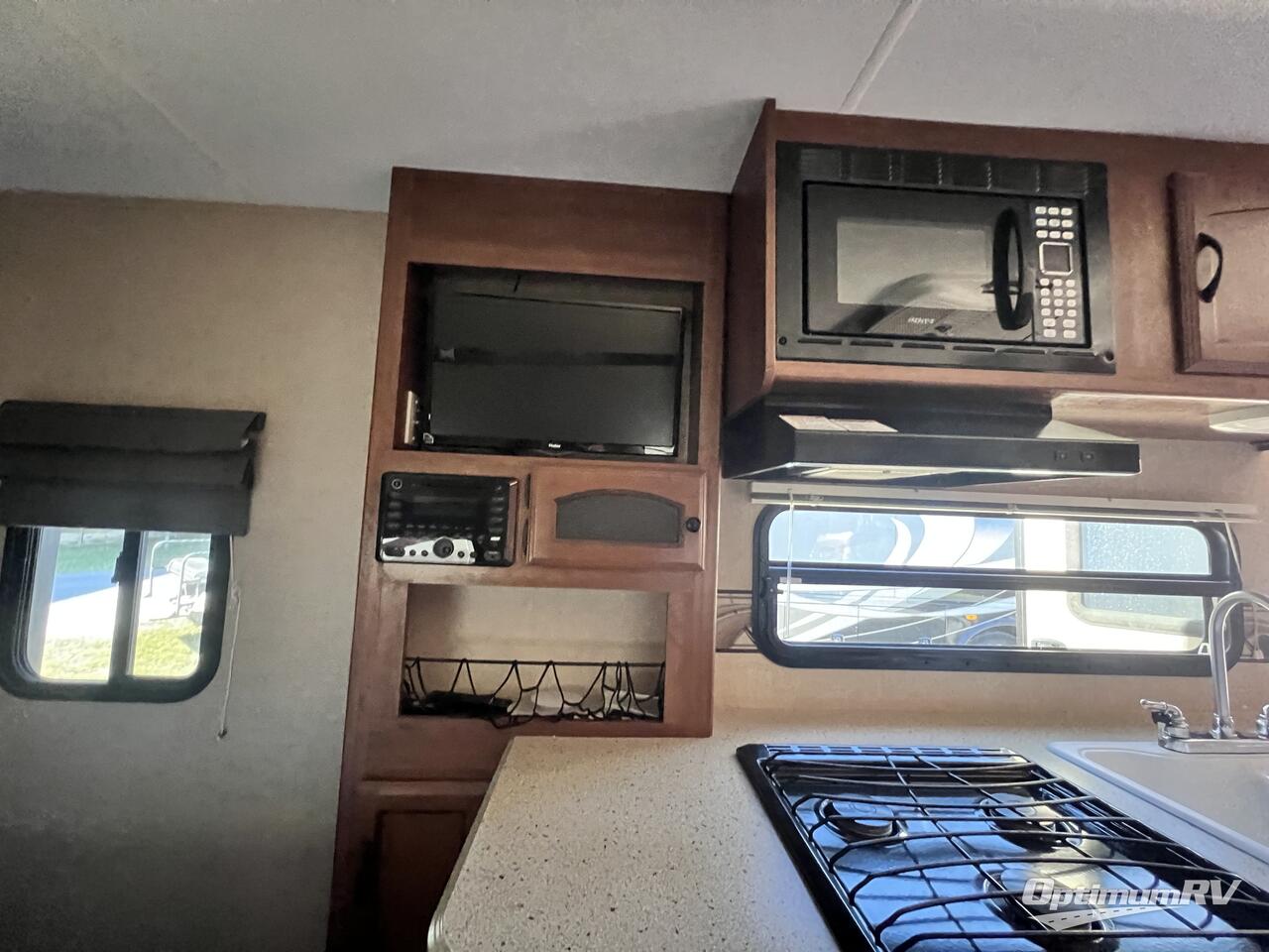 2014 Coachmen Freedom Express 192RBS Photo 12