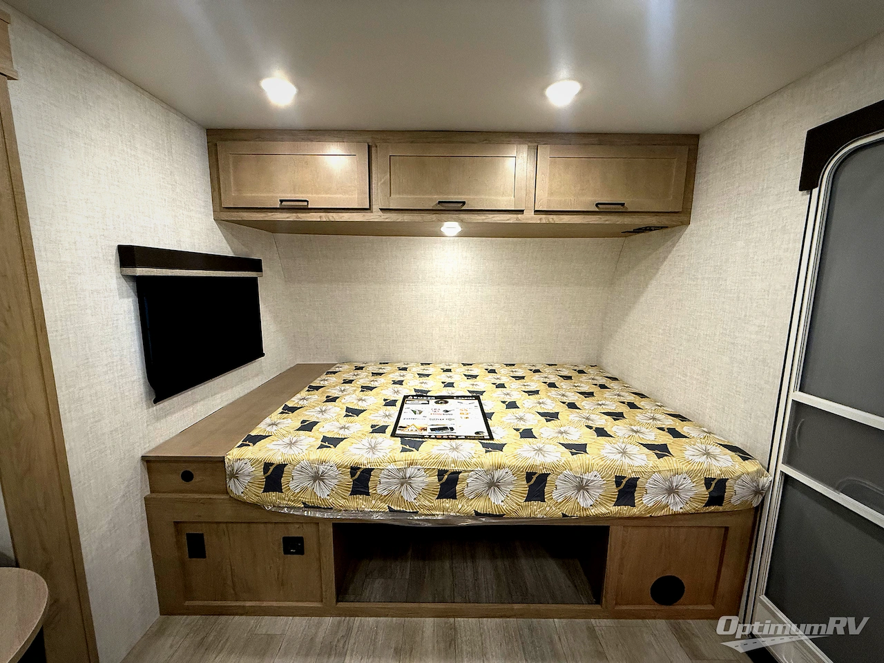 2026 Ember E-Series 19ETS Photo 6