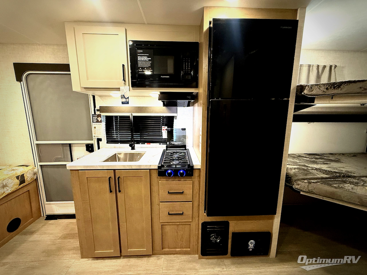 2026 Ember E-Series 19ETS Photo 11