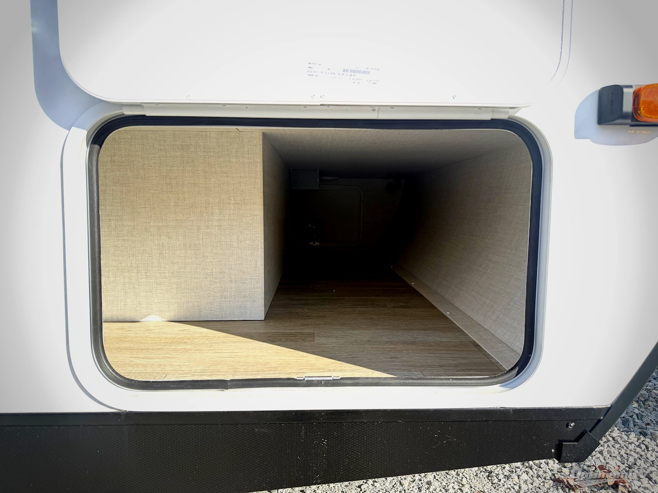 2026 Ember E-Series 19ETS Photo 22