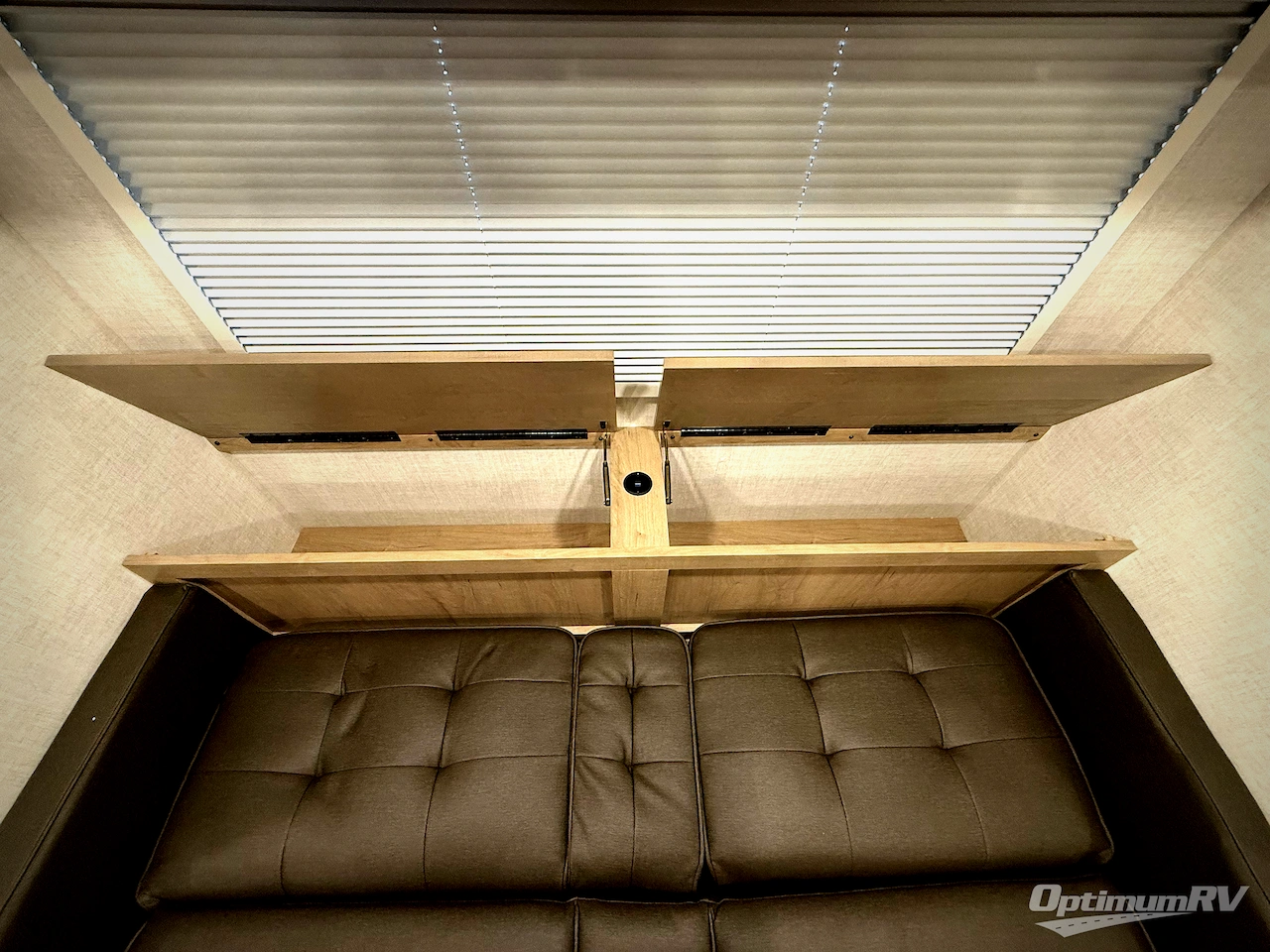 2026 Ember Overland Series 221MSL Photo 10