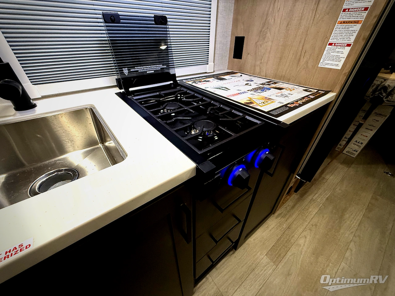 2026 Ember Overland Series 221MSL Photo 14