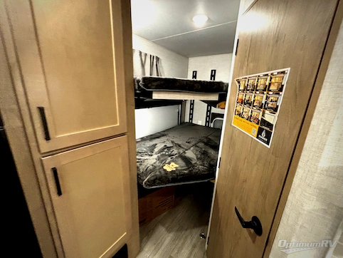 2026 Ember E-Series 26ETS RV Photo 4