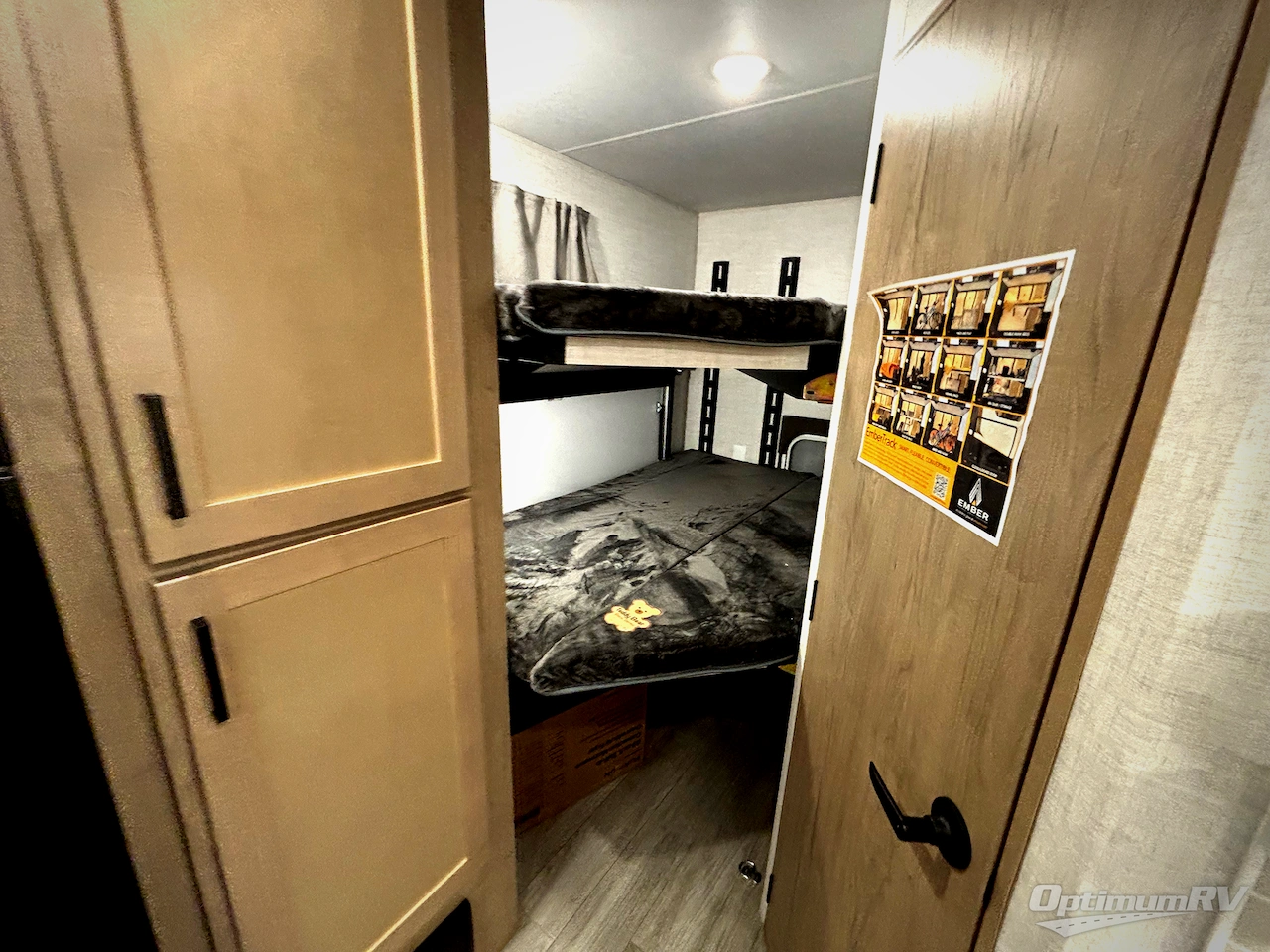 2026 Ember E-Series 26ETS Photo 13