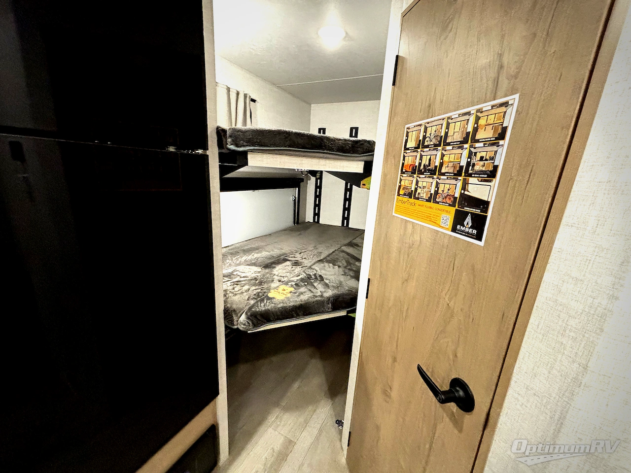 2026 Ember E-Series 19ETS Photo 9