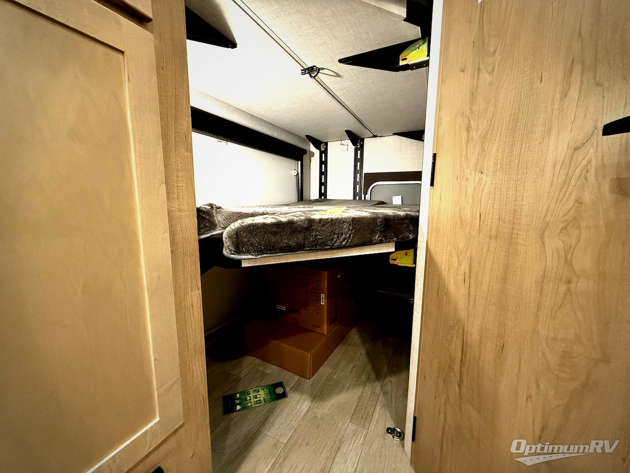 2026 Ember E-Series 22ETS Photo 16