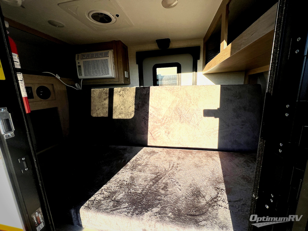 2026 Ember E-Series 12RK Photo 17