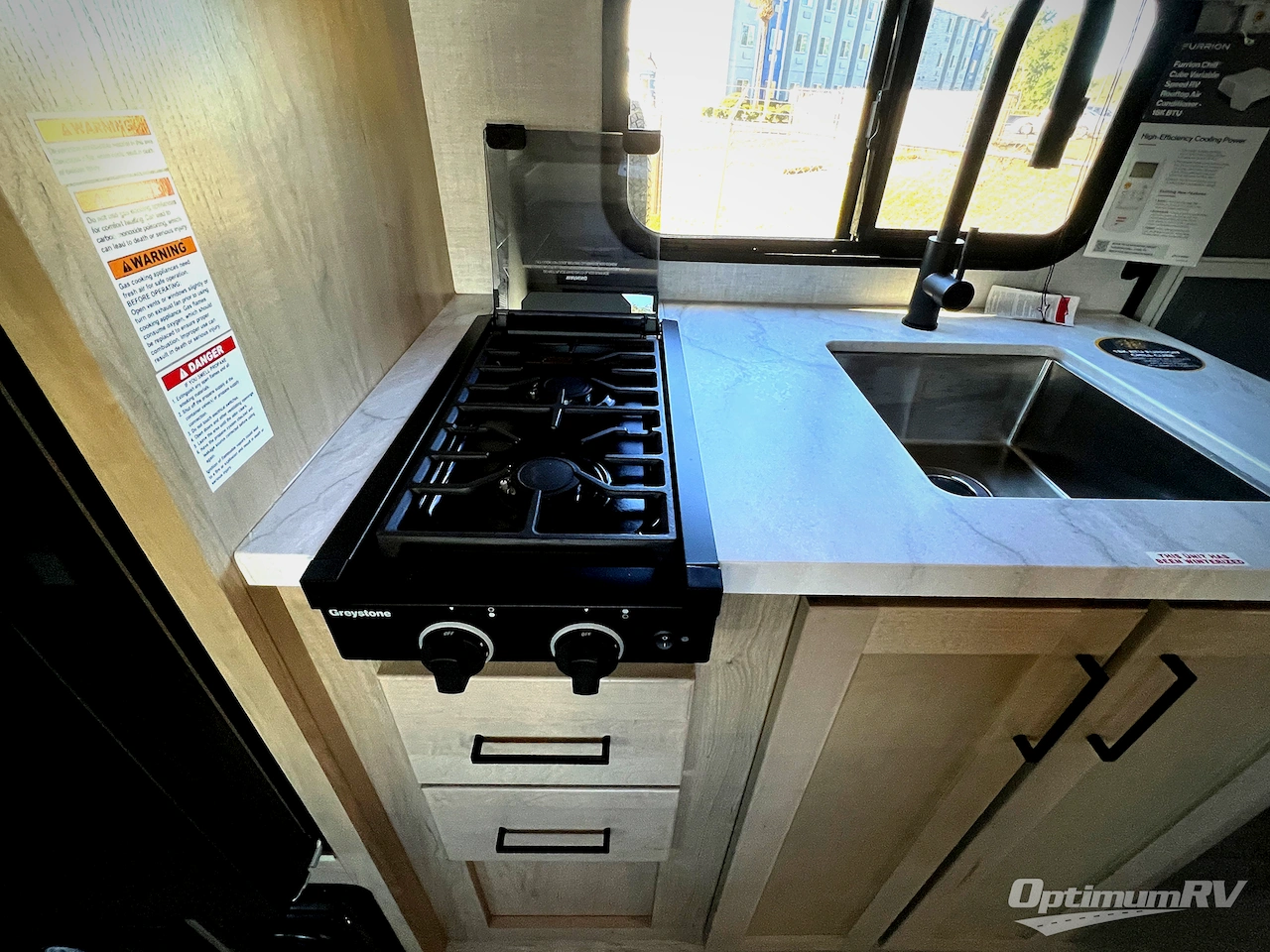 2026 Ember E-Series 18RBE Photo 9