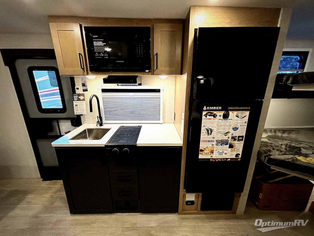 2026 Ember Overland Series 221MSL Photo 5