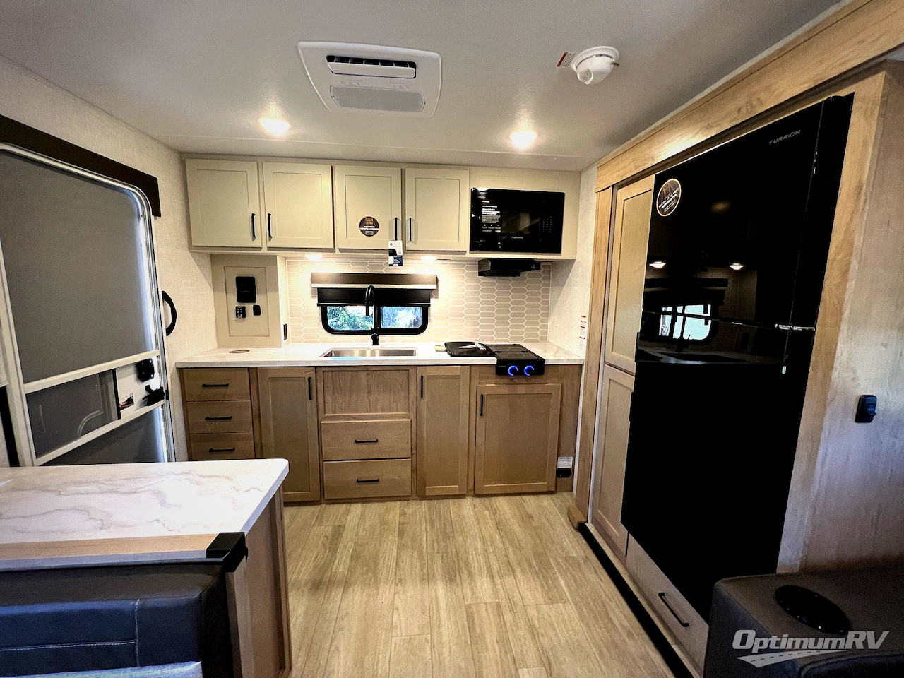 2026 Ember E-Series 24RLD Photo 7