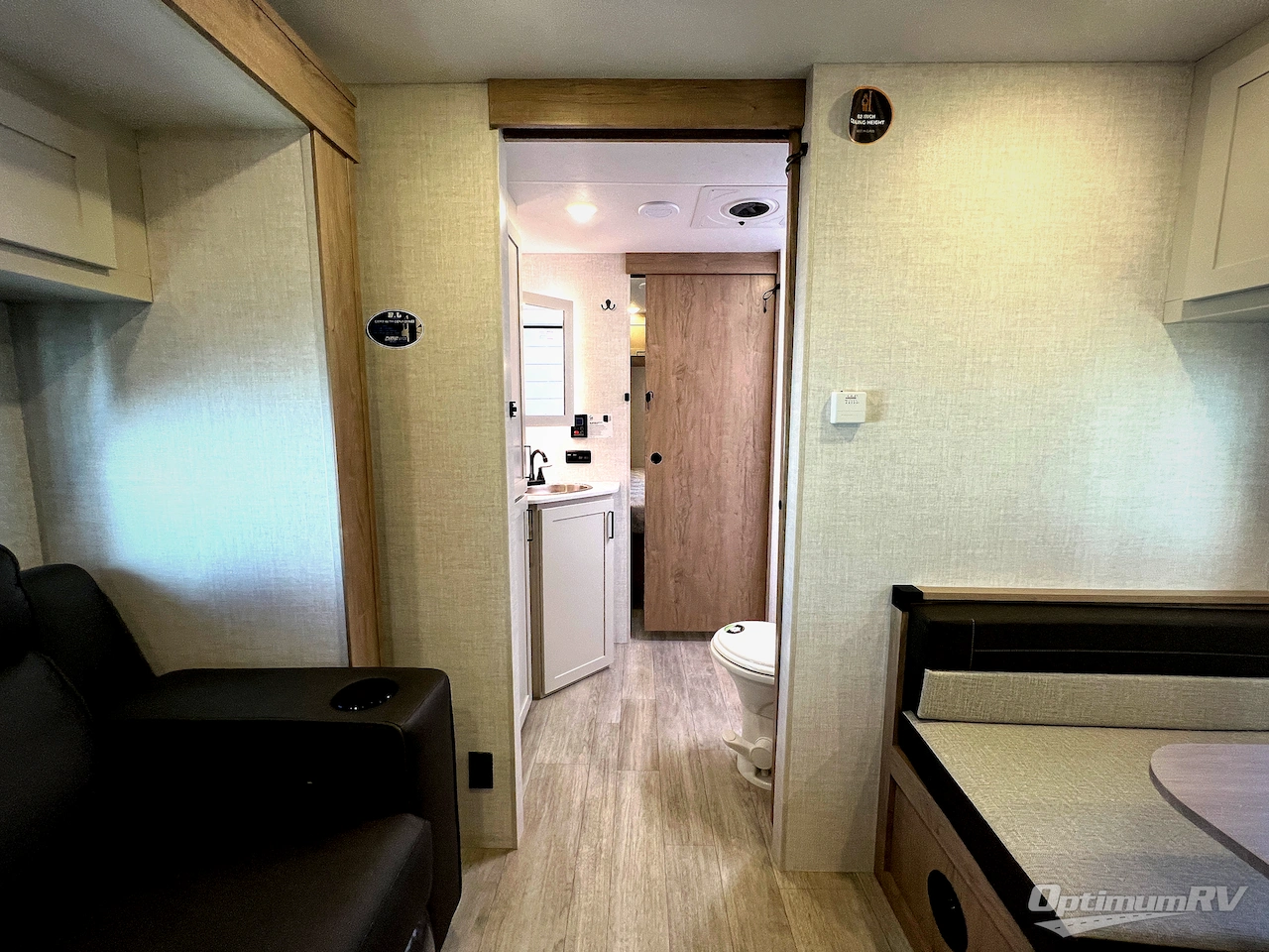 2026 Ember E-Series 24RLD Photo 12