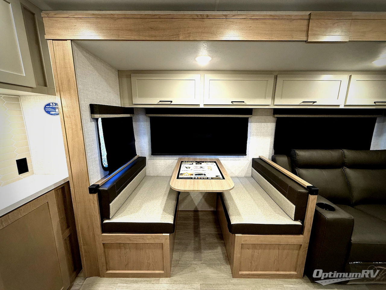 2026 Ember E-Series 26ETS Photo 9