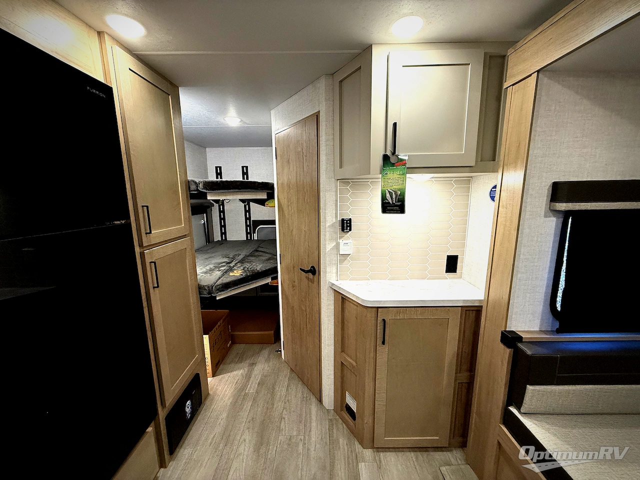 2026 Ember E-Series 26ETS Photo 10