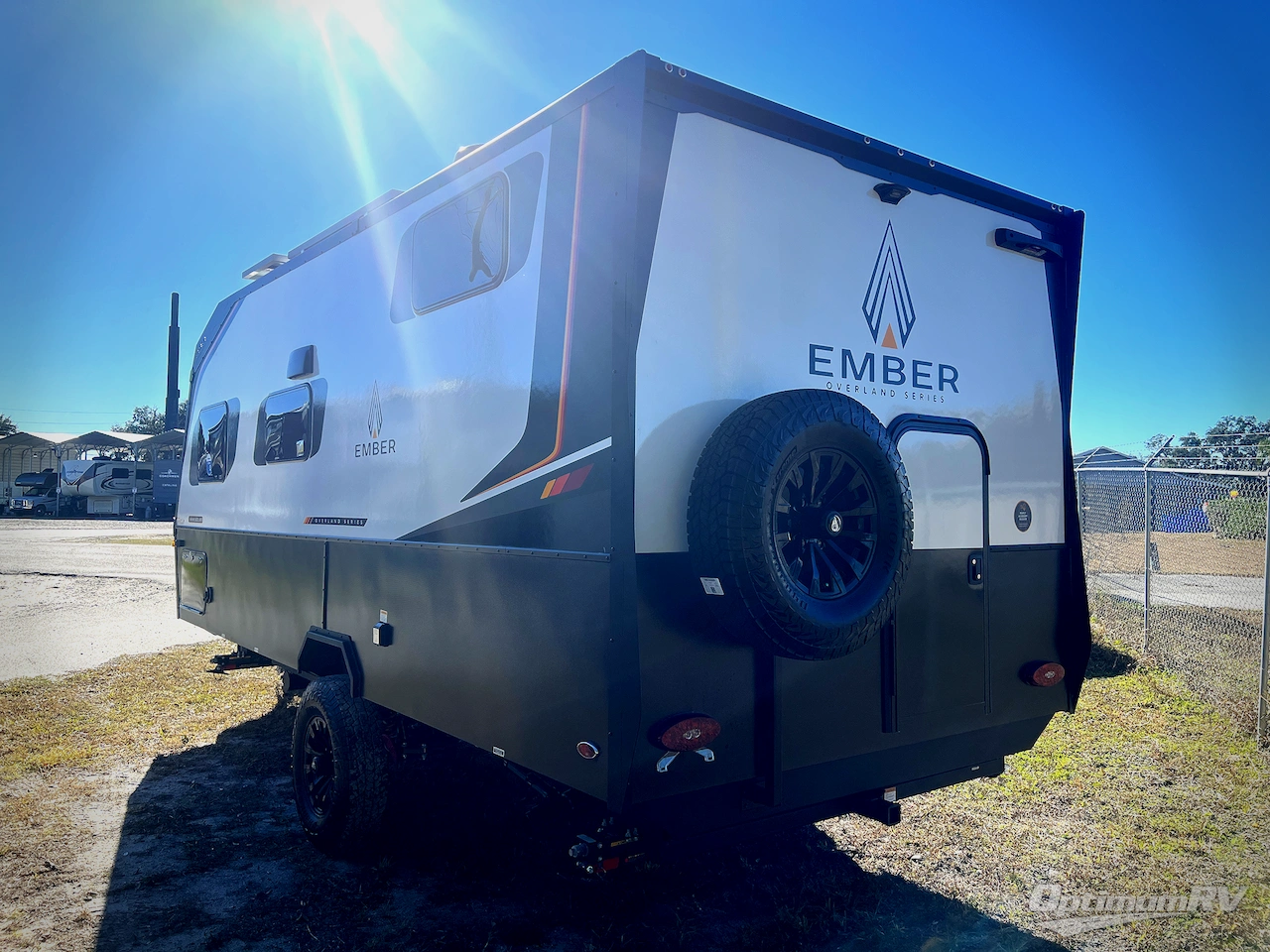 2026 Ember Overland Series 190MSL Photo 2