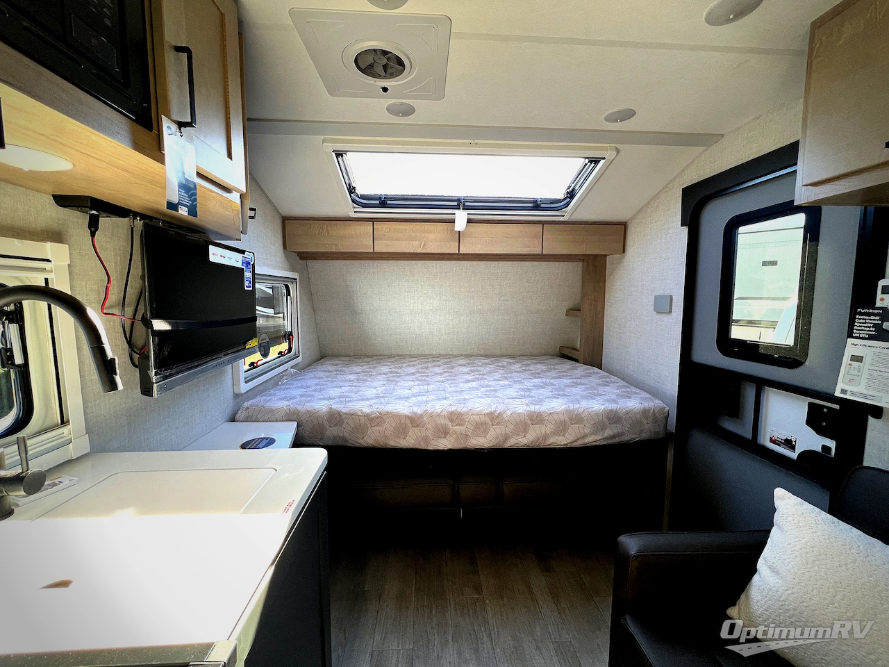 2026 Ember Overland Series 190MSL Photo 5