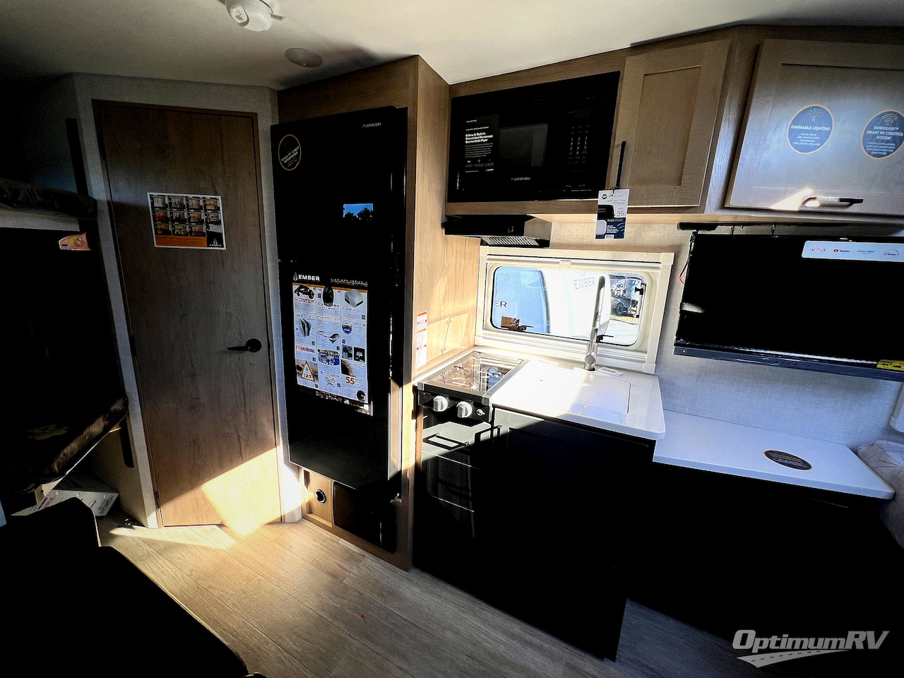 2026 Ember Overland Series 190MSL Photo 9