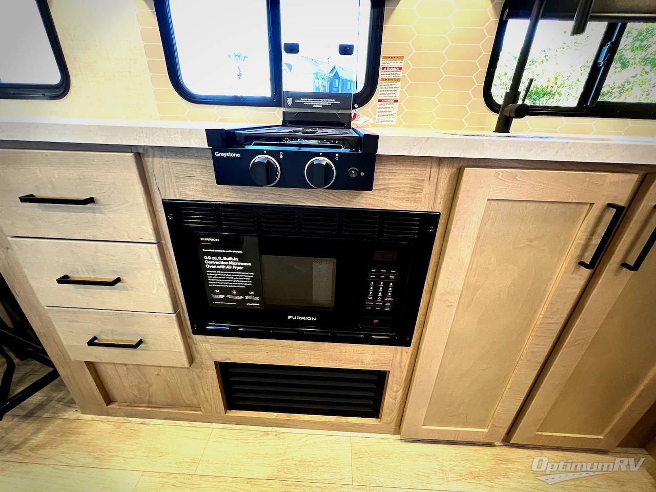 2026 Ember E-Series 21RKE Photo 11