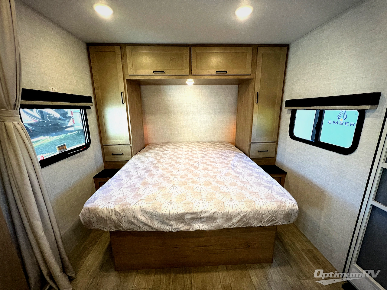 2026 Ember E-Series 21RKE Photo 17