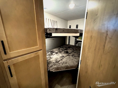 2026 Ember E-Series 26ETS RV Photo 4