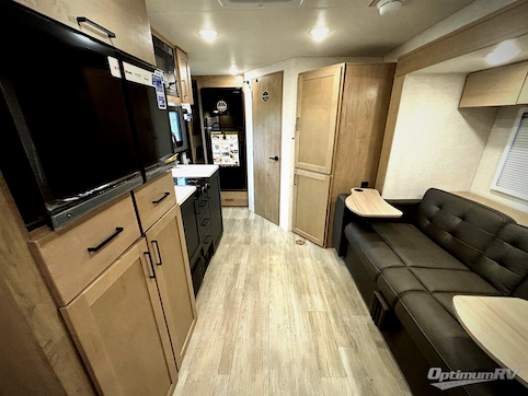 2026 Ember Overland Series 201FBQ RV Photo 2