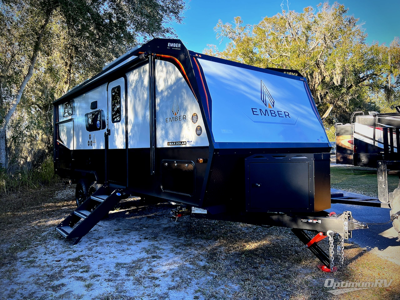 2026 Ember Overland Series 221MSL Photo 1