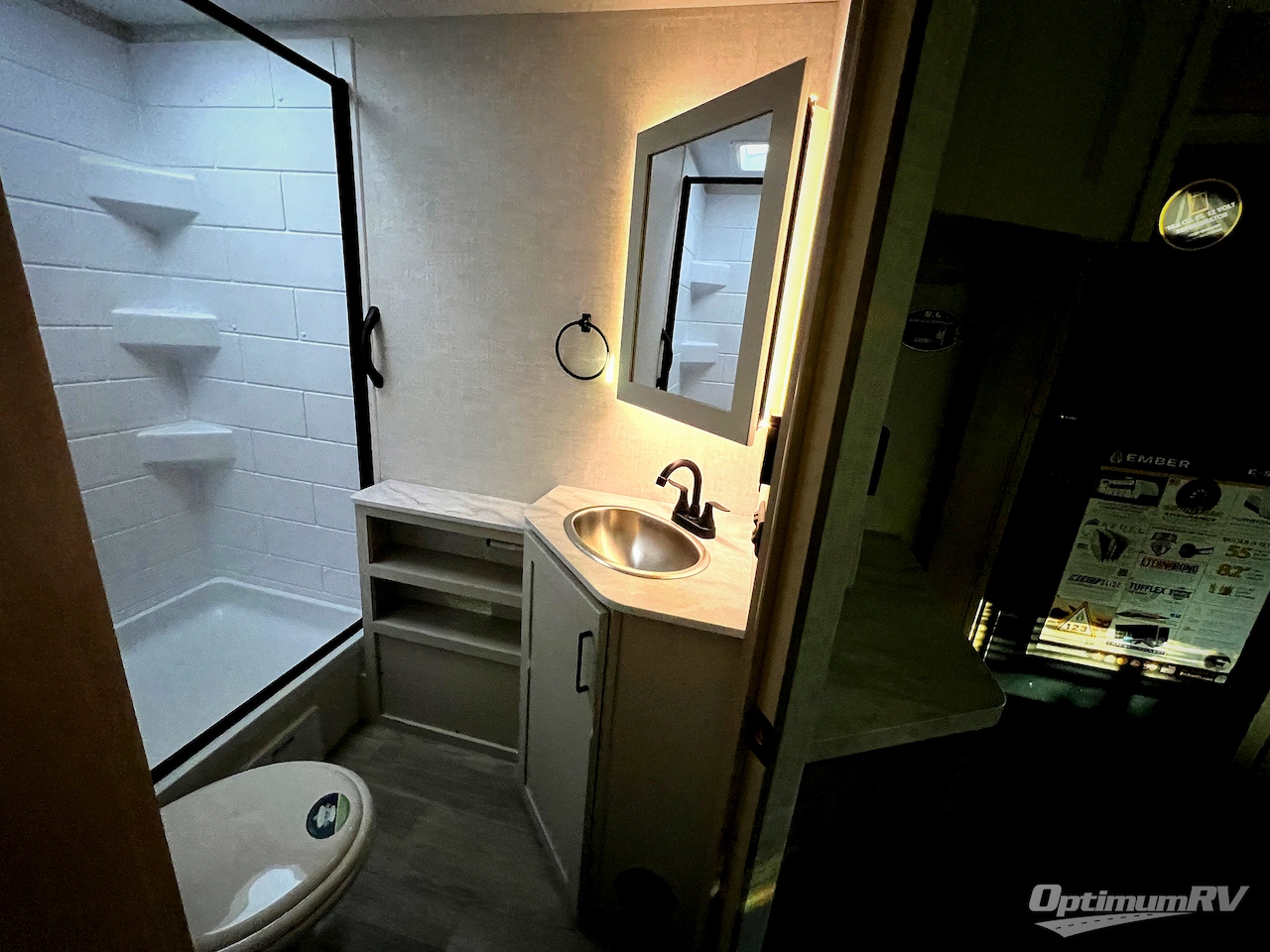 2026 Ember E-Series 22ETS Photo 19