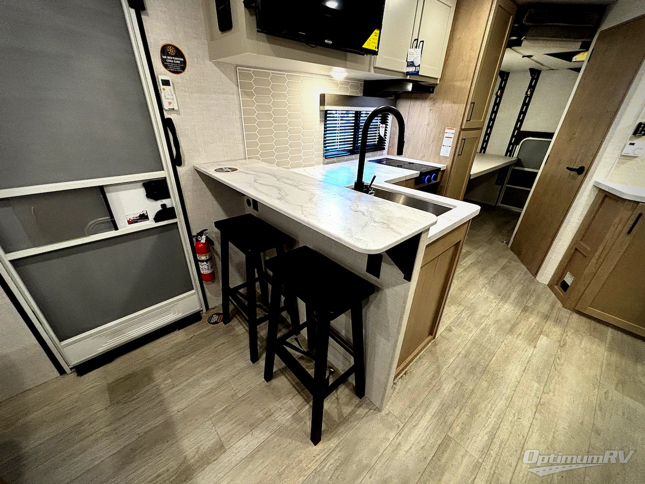 2026 Ember E-Series 22ETS Photo 8