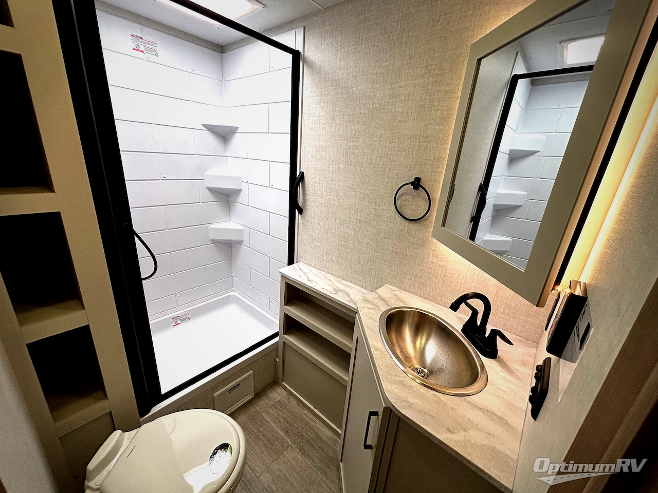 2026 Ember E-Series 22ETS Photo 16